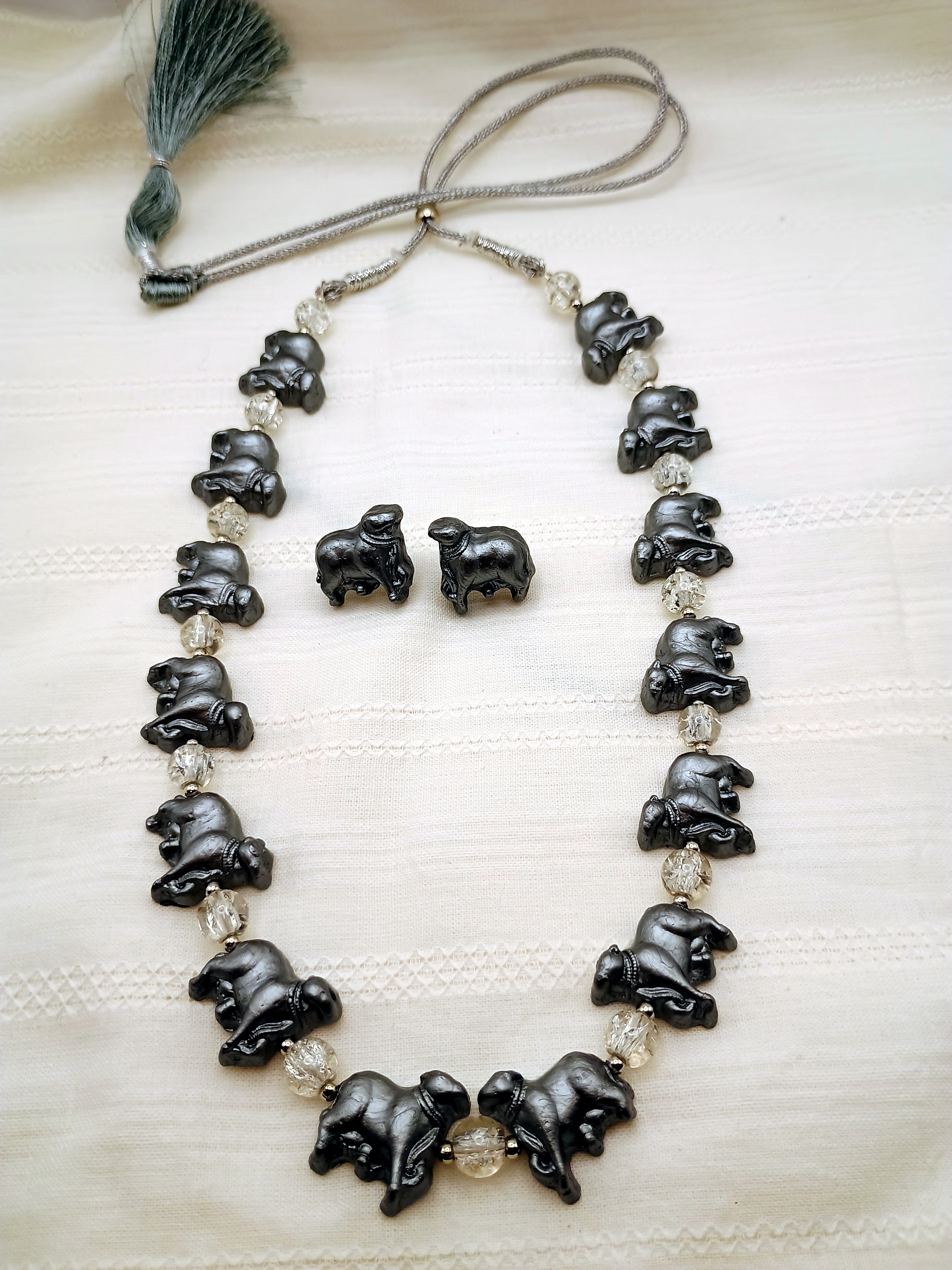 Handmade pichwai cow terracotta set