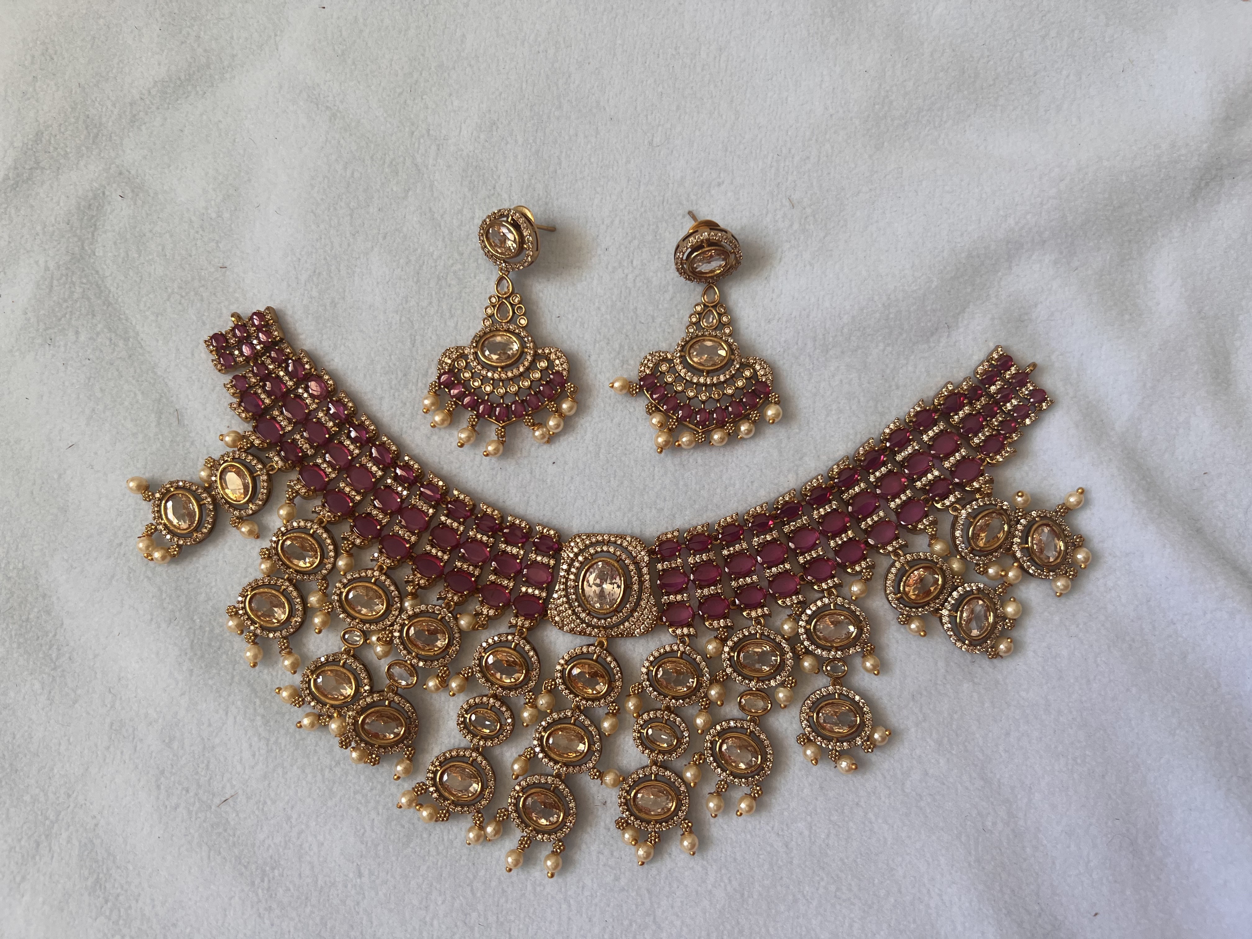 AD stone Necklace